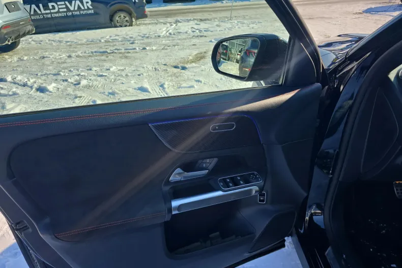 Mercedes-Benz GLB din 2022 cu 51.426 km - oferta MER193314 - foto 9