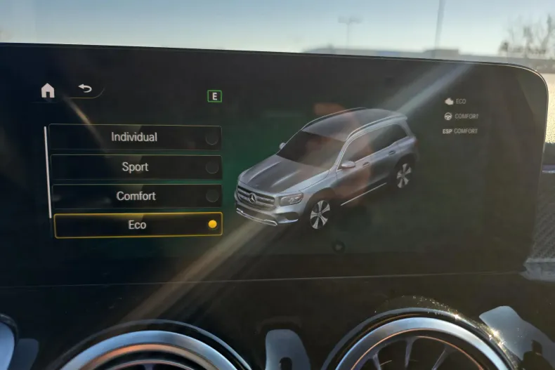 Mercedes-Benz GLB din 2022 cu 51.426 km - oferta MER193314 - foto 30