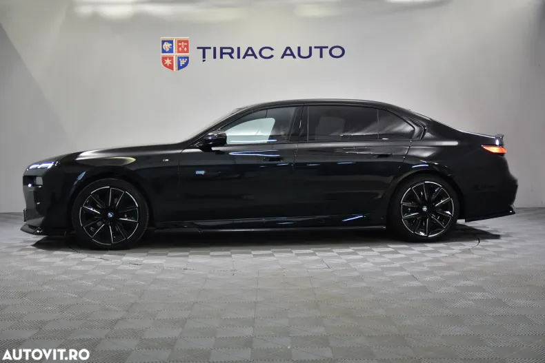 BMW 740d (Seria 7) din 2024 cu 22.054 km - oferta BMW193315 - foto 2