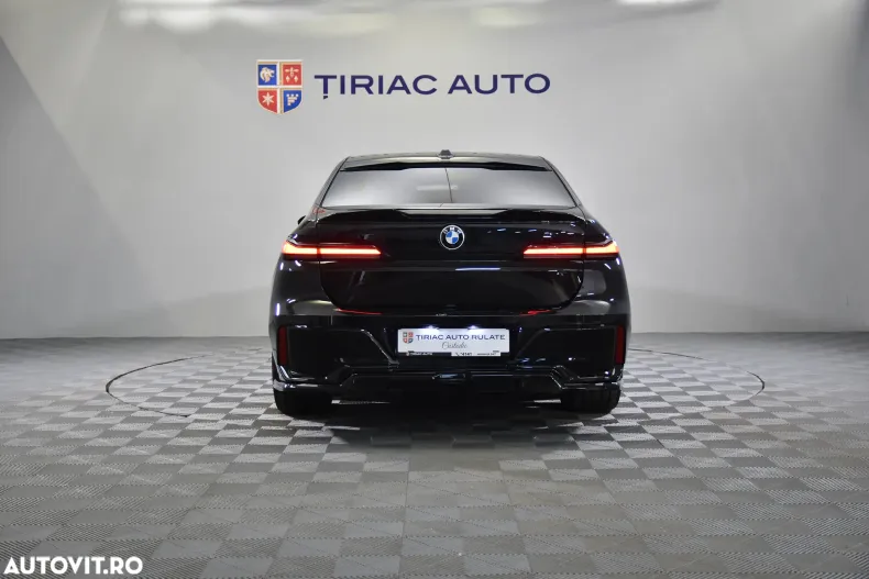 BMW 740d (Seria 7) din 2024 cu 22.054 km - oferta BMW193315 - foto 4