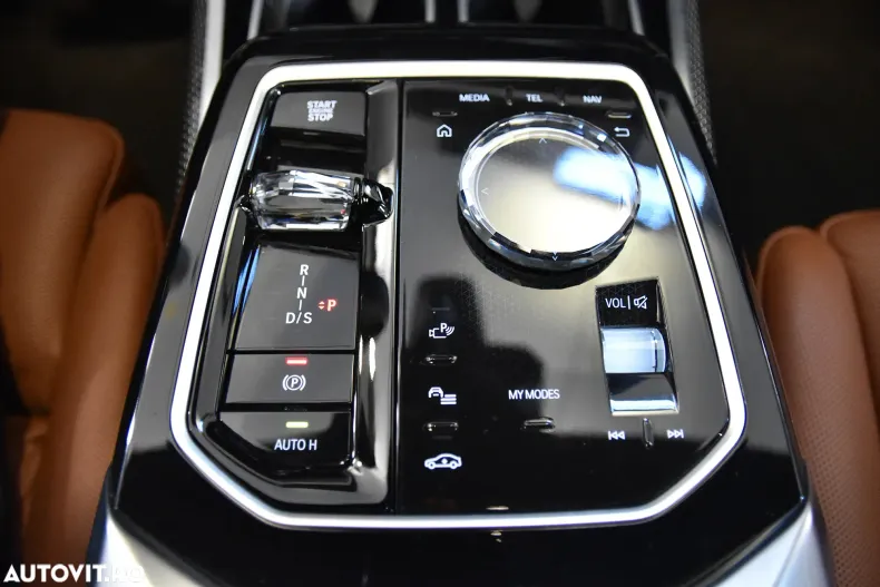 BMW 740d (Seria 7) din 2024 cu 22.054 km - oferta BMW193315 - foto 17