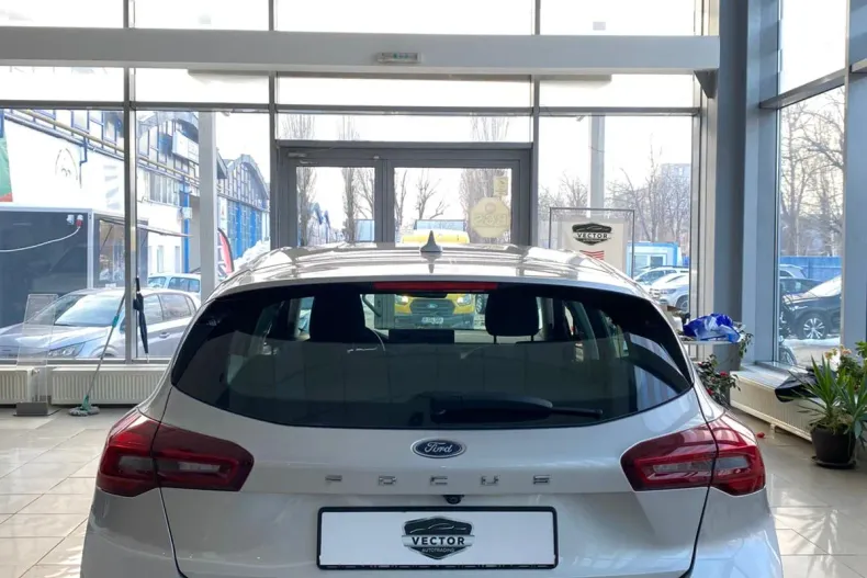 Ford Focus din 2022 cu 90.224 km - oferta FOR193326 - foto 4