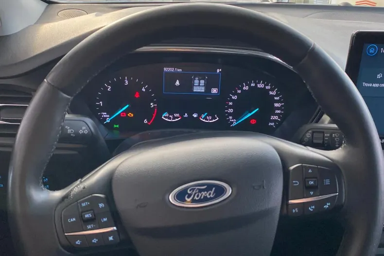 Ford Focus din 2022 cu 90.224 km - oferta FOR193326 - foto 8