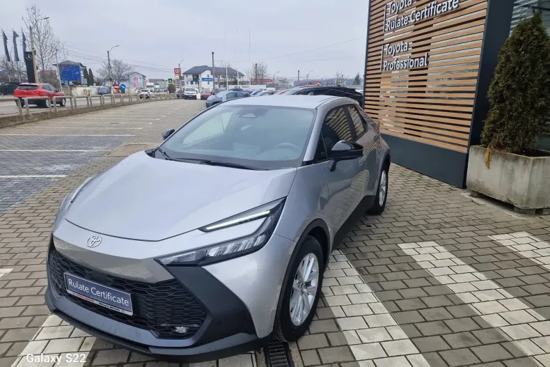 Toyota C-HR din 2025 cu 8.804 km - oferta TOY193328 - foto 3