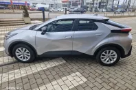 Toyota C-HR din 2025 cu 8.804 km - oferta TOY193328 - foto 4