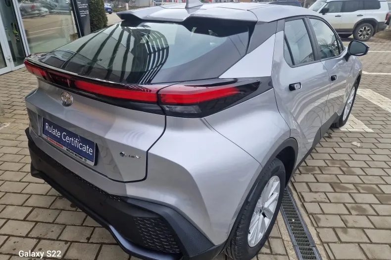 Toyota C-HR din 2025 cu 8.804 km - oferta TOY193328 - foto 5