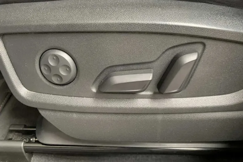 Audi Q5 din 2020 cu 87.629 km - oferta AUD193329 - foto 17