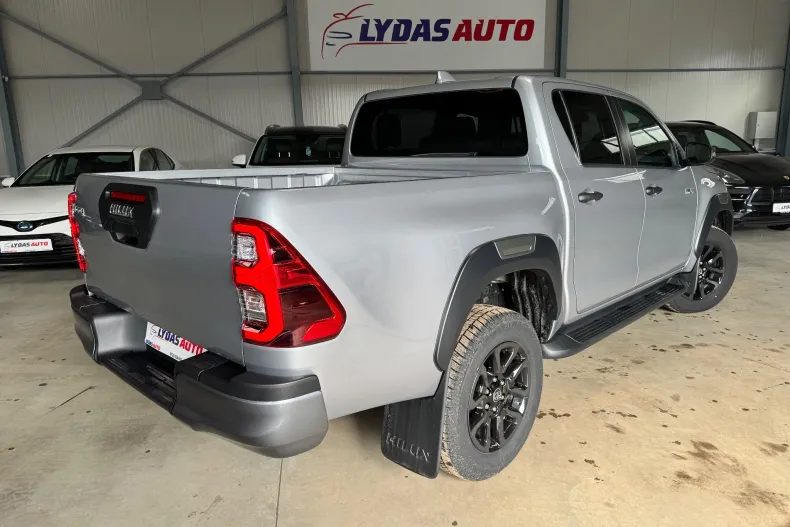Toyota Hilux din 2025 cu 3.700 km - oferta TOY193342 - foto 4