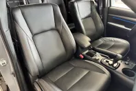 Toyota Hilux din 2025 cu 3.700 km - oferta TOY193342 - foto 16