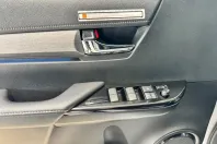 Toyota Hilux din 2025 cu 3.700 km - oferta TOY193342 - foto 18