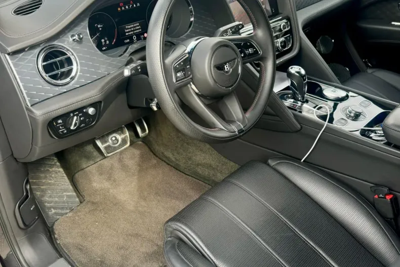 Bentley Bentayga din 2022 cu 31.800 km - oferta BEN193347 - foto 7