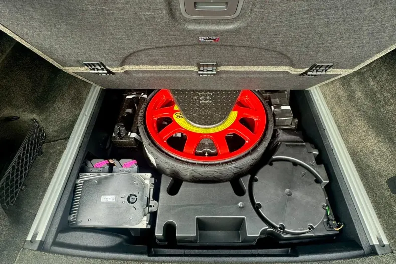 Bentley Bentayga din 2022 cu 31.800 km - oferta BEN193347 - foto 14