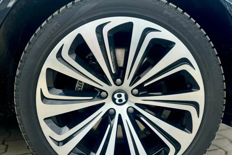 Bentley Bentayga din 2022 cu 31.800 km - oferta BEN193347 - foto 19