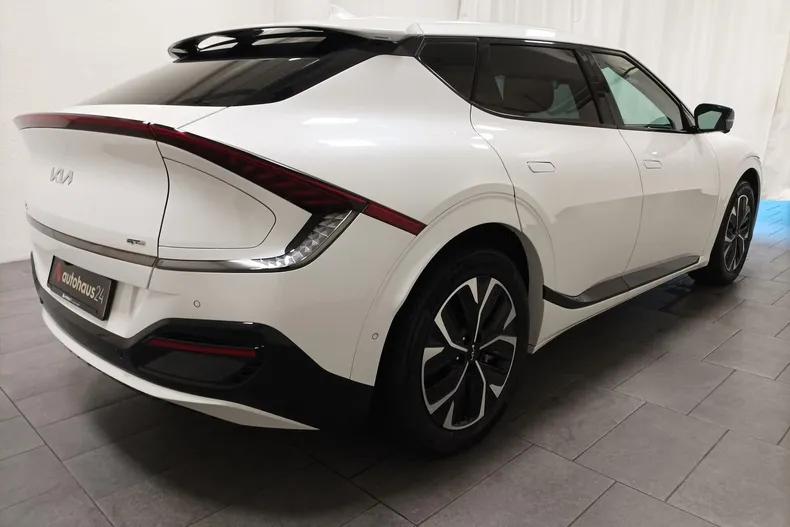 Kia EV6 din 2023 cu 28.480 km - oferta KIA193348 - foto 5