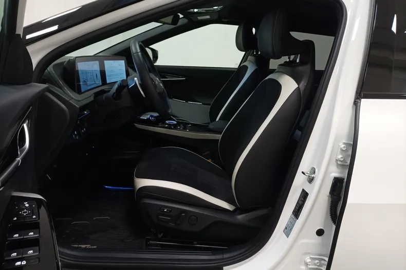 Kia EV6 din 2023 cu 28.480 km - oferta KIA193348 - foto 8