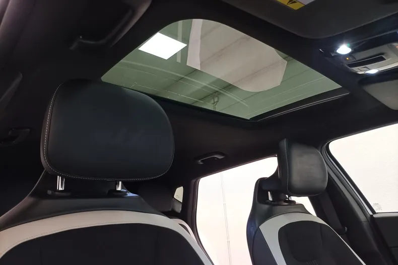 Kia EV6 din 2023 cu 28.480 km - oferta KIA193348 - foto 18