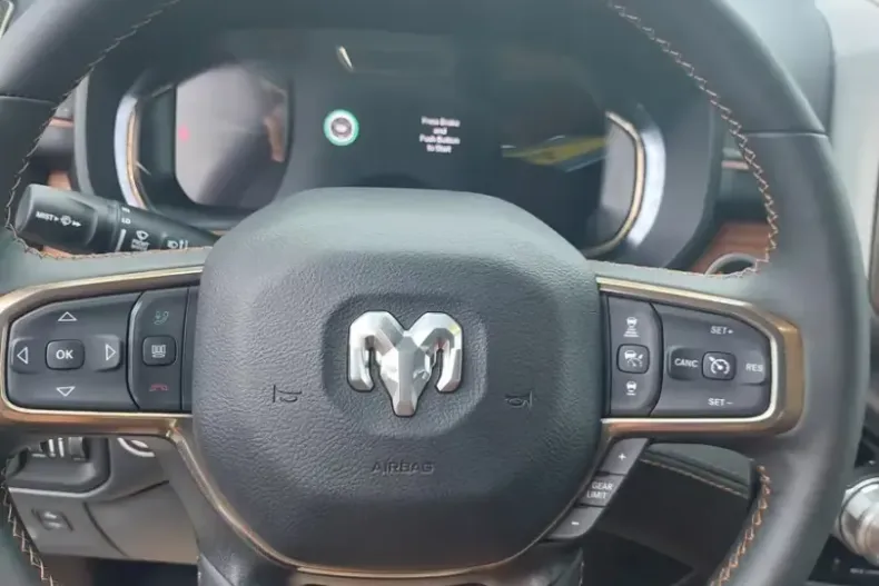 Dodge RAM din 2026 cu 50 km - oferta DOD193350 - foto 11