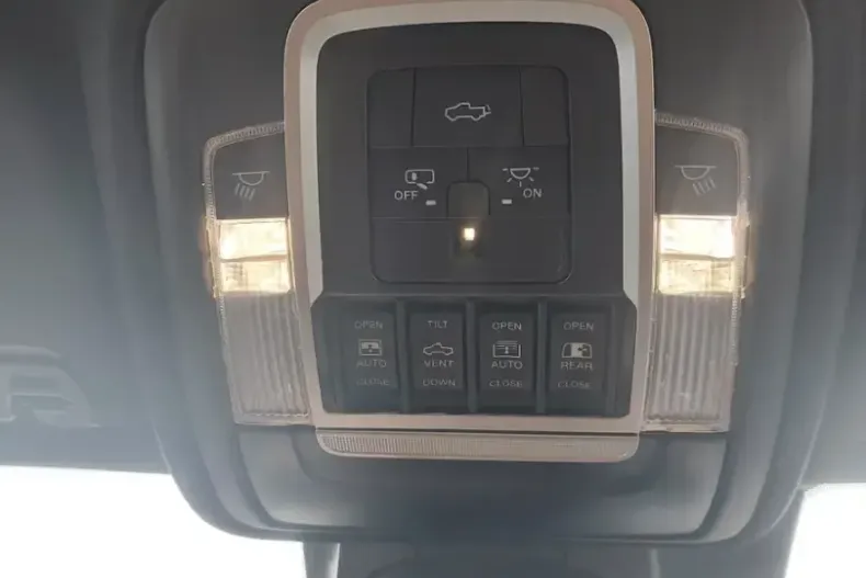 Dodge RAM din 2026 cu 50 km - oferta DOD193350 - foto 19