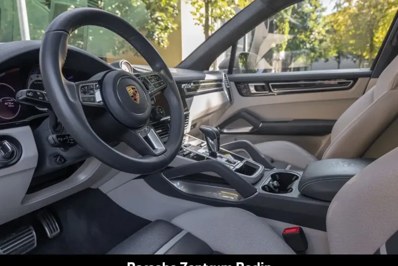 Porsche Cayenne din 2023 cu 46.711 km - oferta POR193355 - foto 4