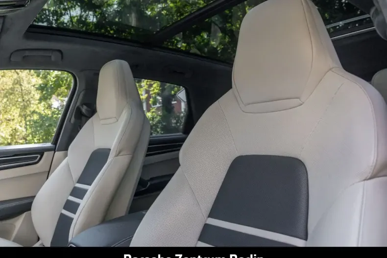 Porsche Cayenne din 2023 cu 46.711 km - oferta POR193355 - foto 5