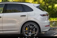 Porsche Cayenne din 2023 cu 46.711 km - oferta POR193355 - foto 13