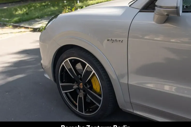 Porsche Cayenne din 2023 cu 46.711 km - oferta POR193355 - foto 18