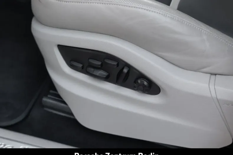 Porsche Cayenne din 2023 cu 46.711 km - oferta POR193355 - foto 19