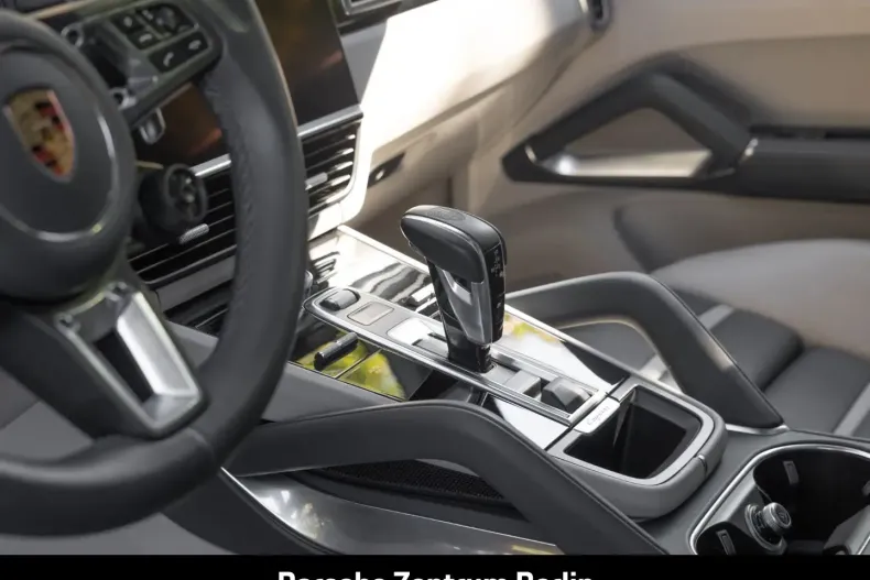 Porsche Cayenne din 2023 cu 46.711 km - oferta POR193355 - foto 23