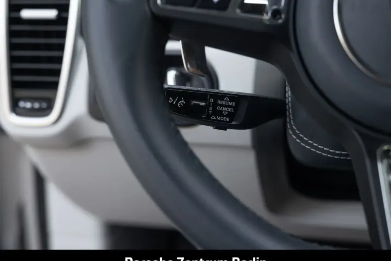 Porsche Cayenne din 2023 cu 46.711 km - oferta POR193355 - foto 30