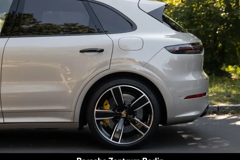 Porsche Cayenne din 2023 cu 46.711 km - oferta POR193355 - foto 32