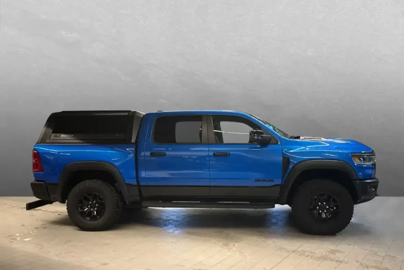 Dodge RAM din 2025 cu 10.000 km - oferta DOD193357 - foto 1