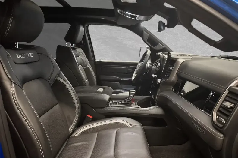 Dodge RAM din 2025 cu 10.000 km - oferta DOD193357 - foto 3