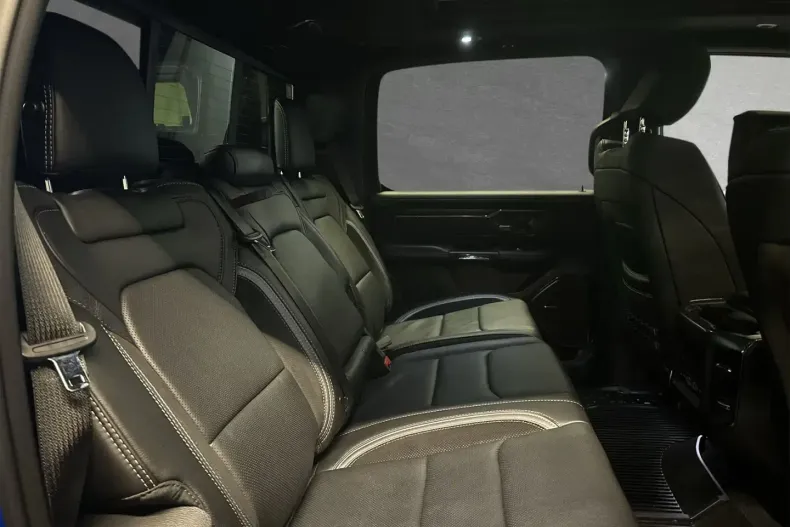 Dodge RAM din 2025 cu 10.000 km - oferta DOD193357 - foto 6