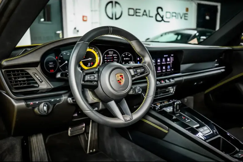 Porsche 911 din 2023 cu 11.000 km - oferta POR193358 - foto 10