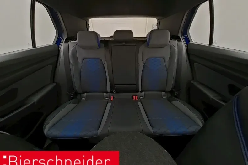 Volkswagen Golf din 2025 cu 15.480 km - oferta VOL193359 - foto 13