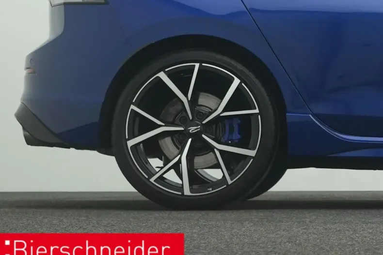 Volkswagen Golf din 2025 cu 15.480 km - oferta VOL193359 - foto 23