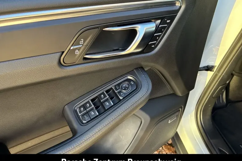 Porsche Macan din 2023 cu 55.999 km - oferta POR193360 - foto 16