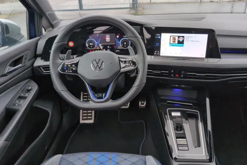 Volkswagen Golf din 2024 cu 22.350 km - oferta VOL193361 - foto 7