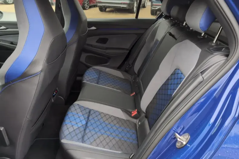 Volkswagen Golf din 2024 cu 22.350 km - oferta VOL193361 - foto 10