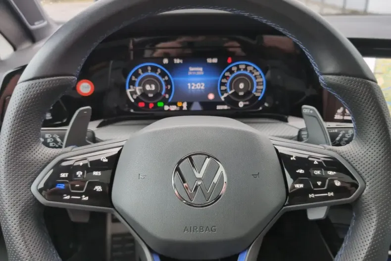 Volkswagen Golf din 2024 cu 22.350 km - oferta VOL193361 - foto 15