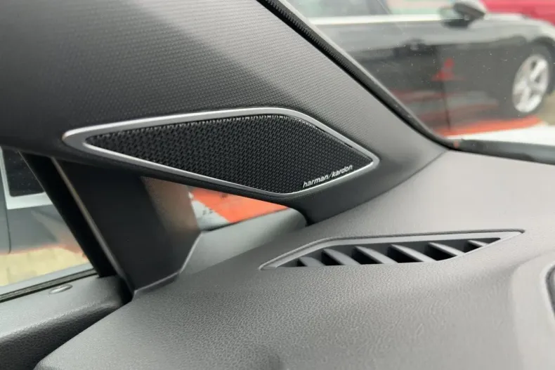 Volkswagen Golf din 2024 cu 21.006 km - oferta VOL193363 - foto 16