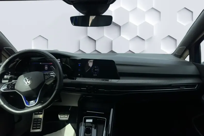 Volkswagen Golf din 2024 cu 16.975 km - oferta VOL193364 - foto 16