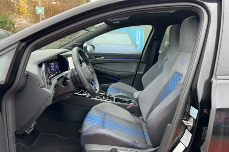 Volkswagen Golf din 2024 cu 17.608 km - oferta VOL193366 - foto 7