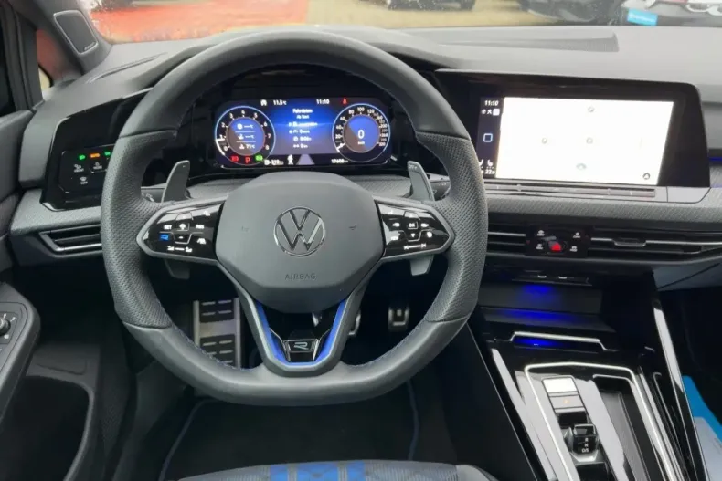 Volkswagen Golf din 2024 cu 17.608 km - oferta VOL193366 - foto 9