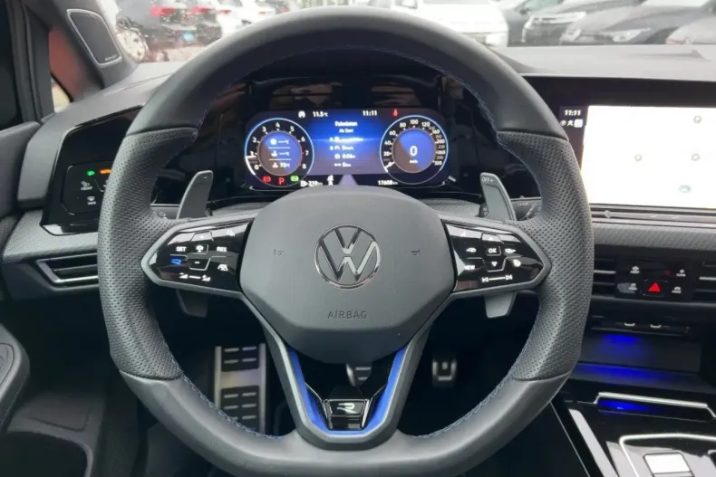 Volkswagen Golf din 2024 cu 17.608 km - oferta VOL193366 - foto 10