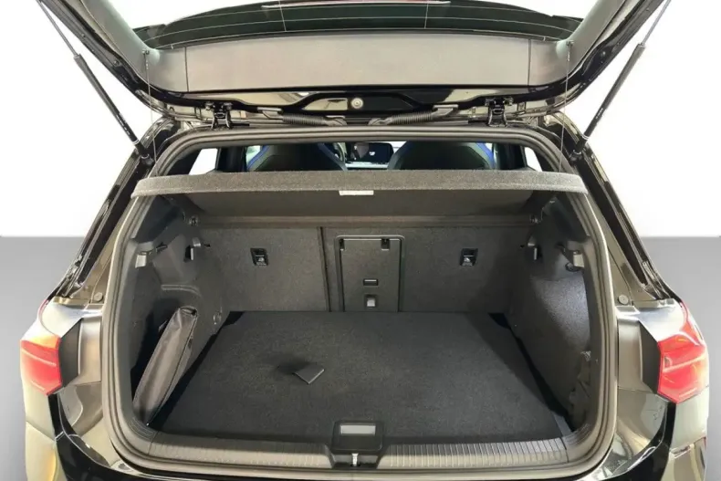 Volkswagen Golf din 2024 cu 20.300 km - oferta VOL193368 - foto 7