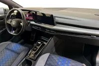 Volkswagen Golf din 2024 cu 20.300 km - oferta VOL193368 - foto 8