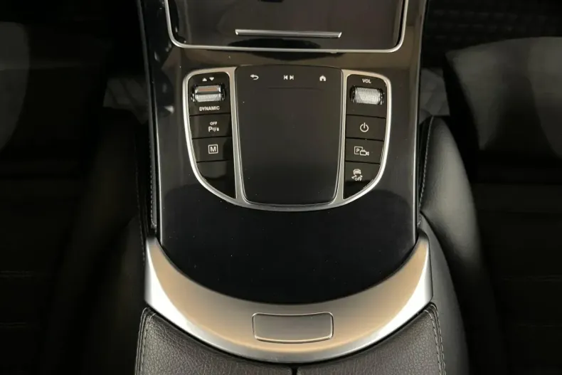 Mercedes-Benz GLC 300 (Clasa GLC) din 2021 cu 134.437 km - oferta MER193369 - foto 23