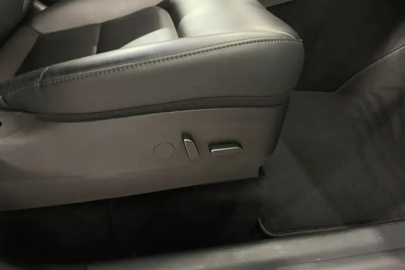 Tesla Model Y din 2022 cu 72.374 km - oferta TES193370 - foto 35