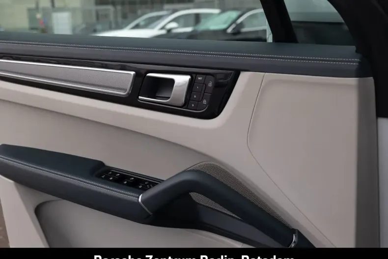 Porsche Cayenne din 2022 cu 25.015 km - oferta POR193373 - foto 17